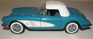 Franklin Mint Chevrolet Corvette Convertible 1960 DieCast Model in original box (7518)